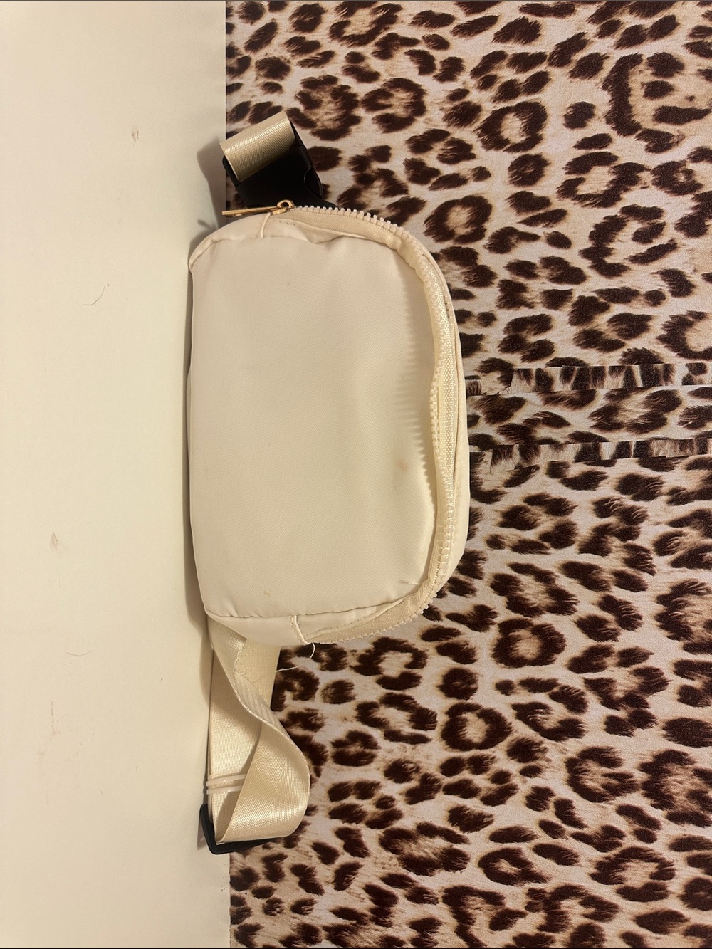 Cream Crossbody Belt Bag - Unbranded